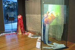 Munroe-de young-installation w video